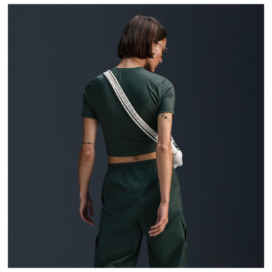 Nike Γυναικεία κοντομάνικη μπλούζα Sportswear Essential